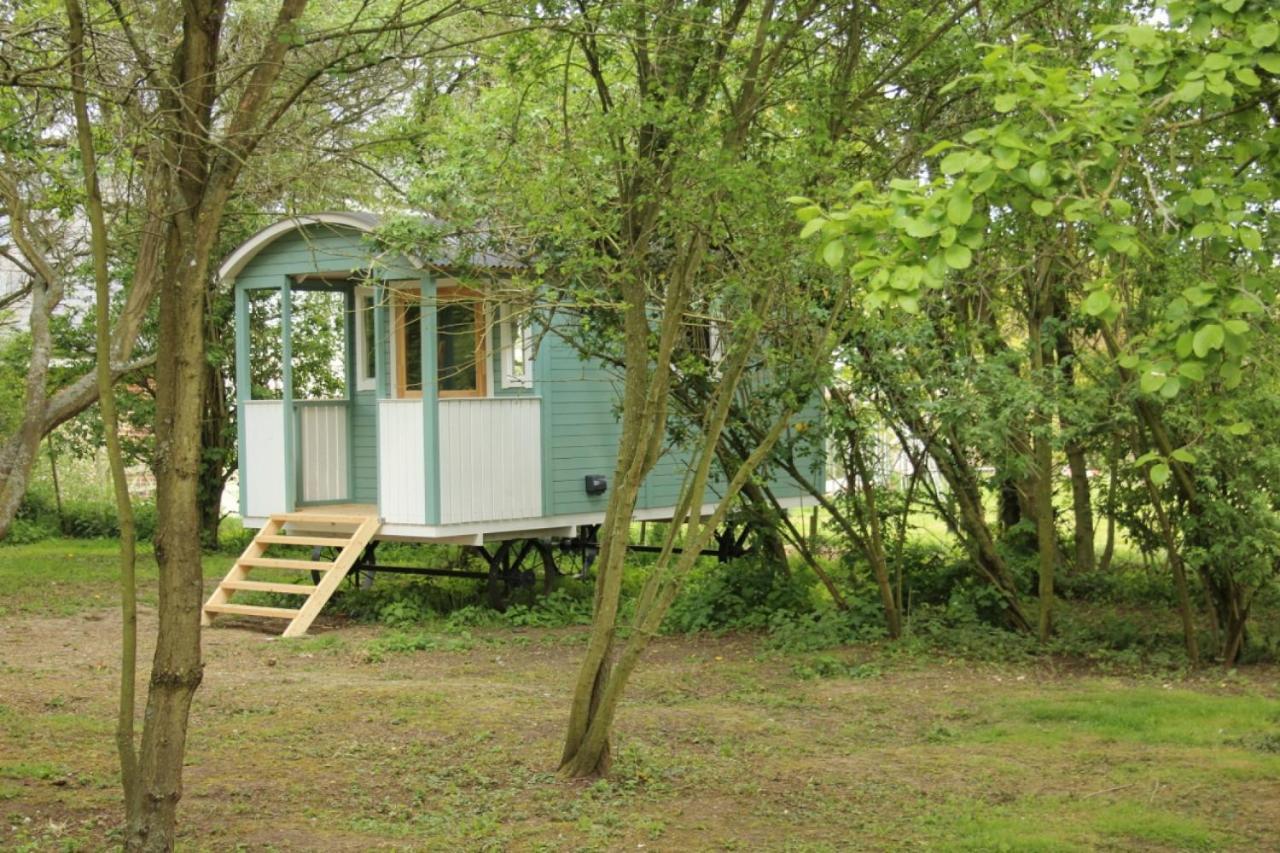 The Kestrel Shepherd Hut, Whitehouse Farm Stowmarket Exterior foto